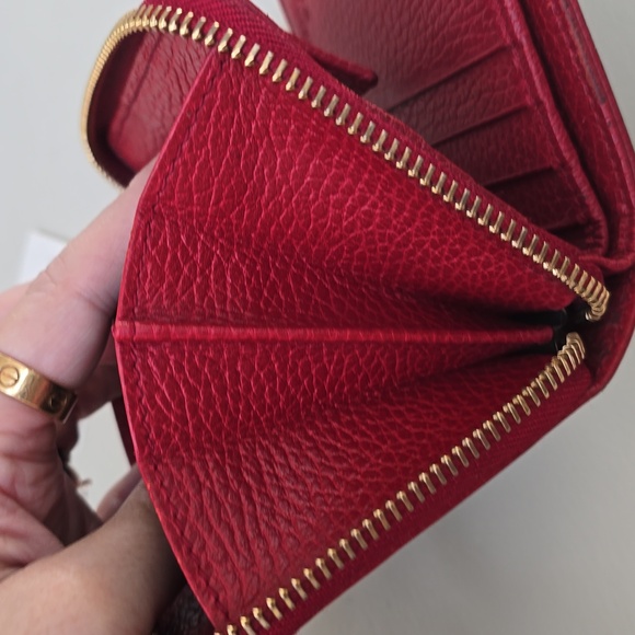 Gucci bifold monogram and red leather wallet - Picture 7 of 8